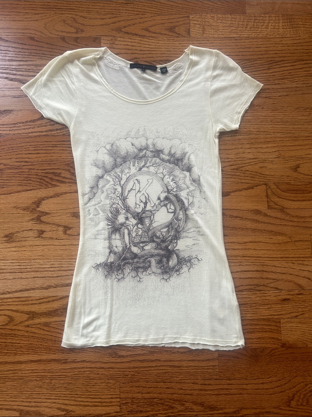 Kate Moss for Topshop Limited Edition Vintage Tee Size 4 U.S. and UK Size 8